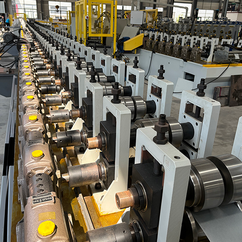 Профилегибочная машина для производства профилей оконных рам из фотоэлектрических фотоэлектрических систем