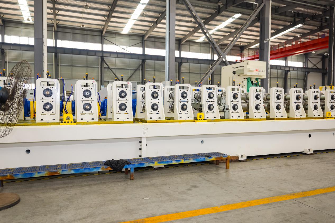 Высококлассные токарные станки с ЧПУ из Японии подверглись серьезной модернизации! Максимальная точность обеспечивает глобальное точное производство.